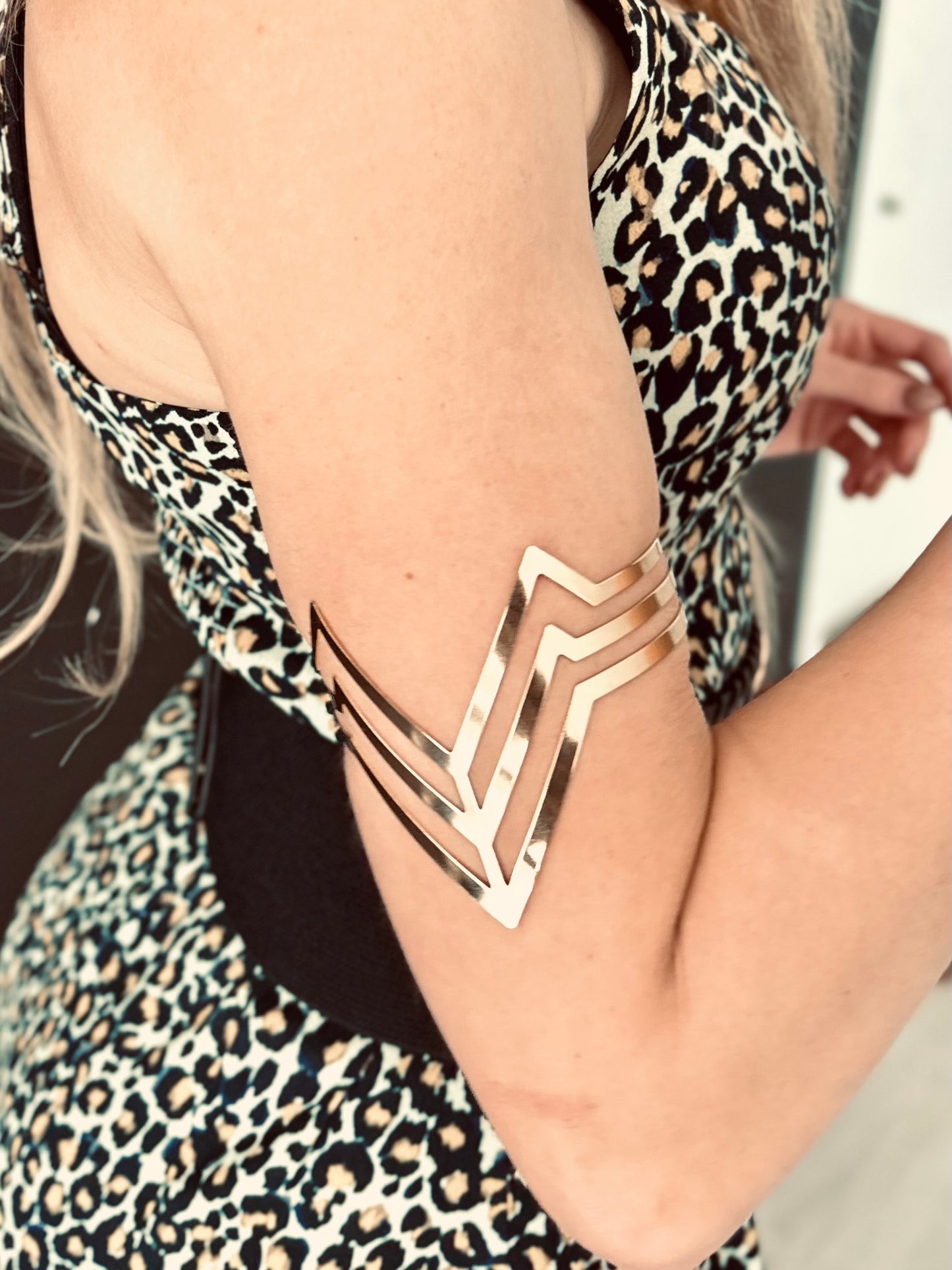 Chevron Arm CUFF