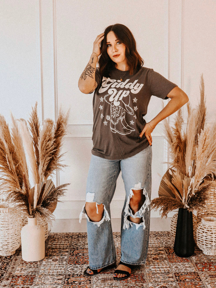 GIDDY UP Tee
