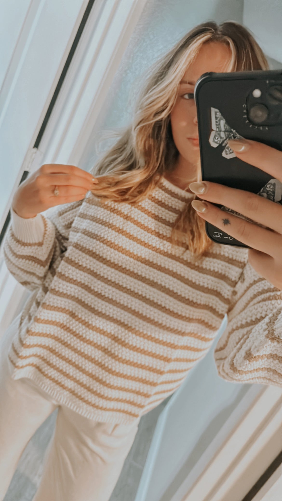 sandy beaches SWEATER