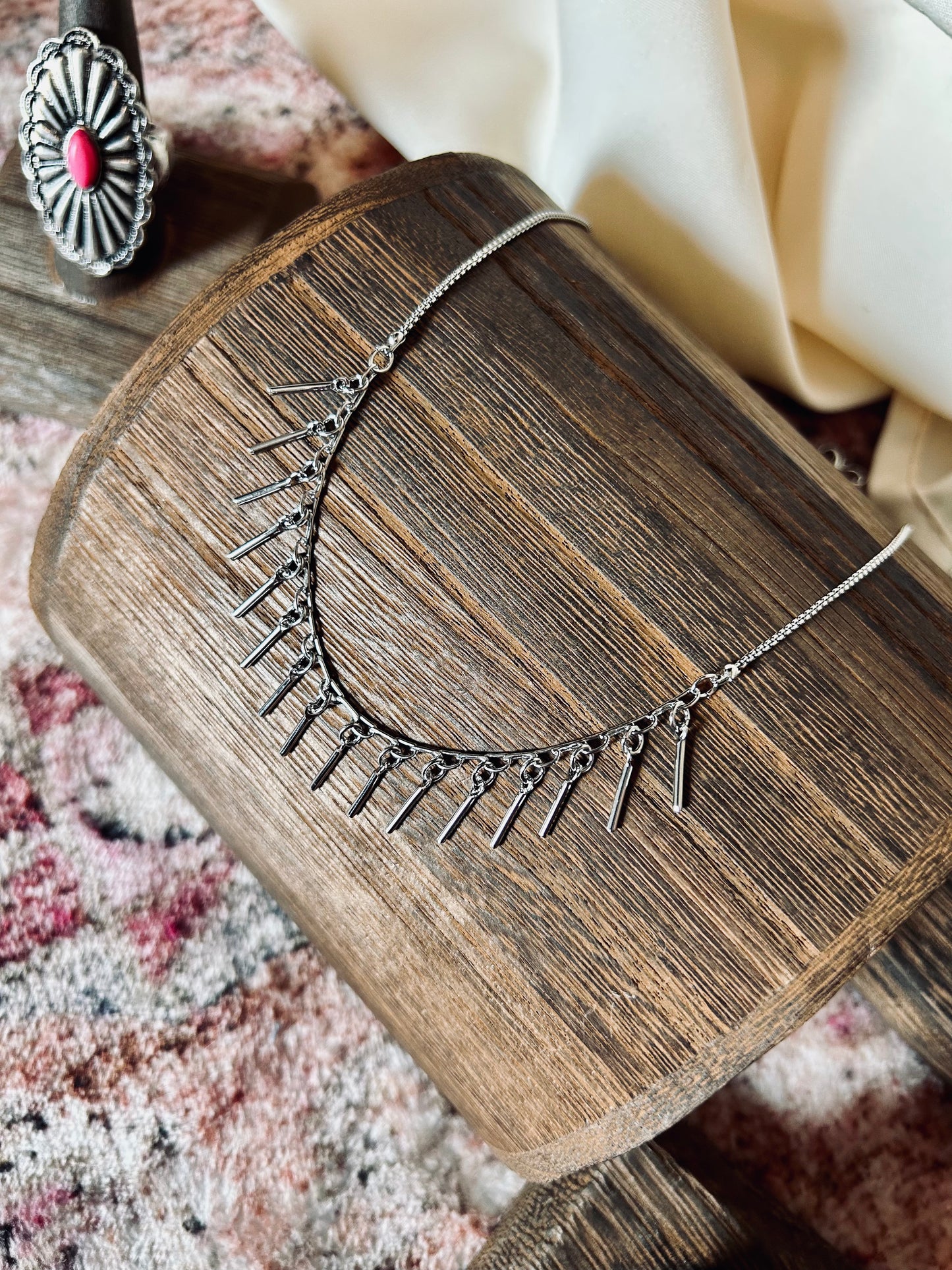 Dainty Dangle Choker