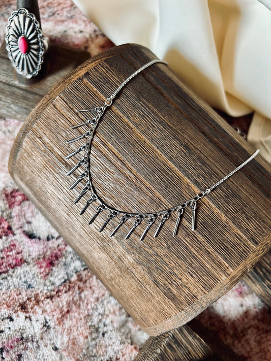 Dainty Dangle Choker