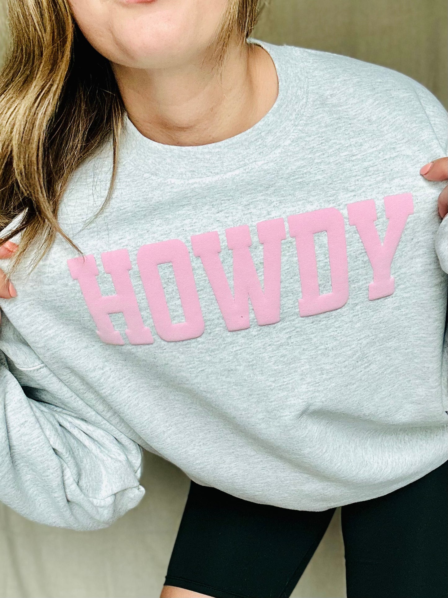 the HOWDY crewneck