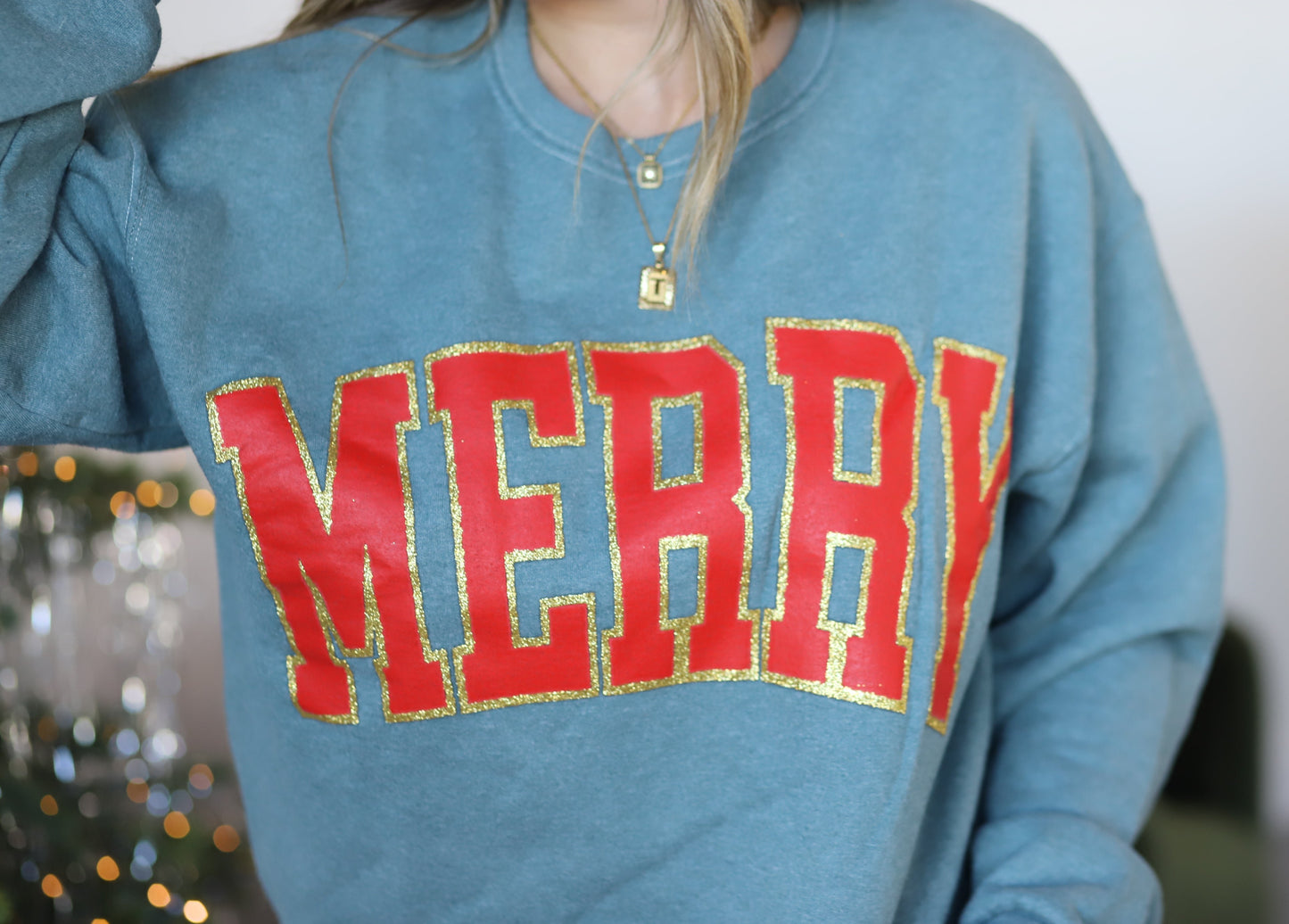 MERRY Crewneck