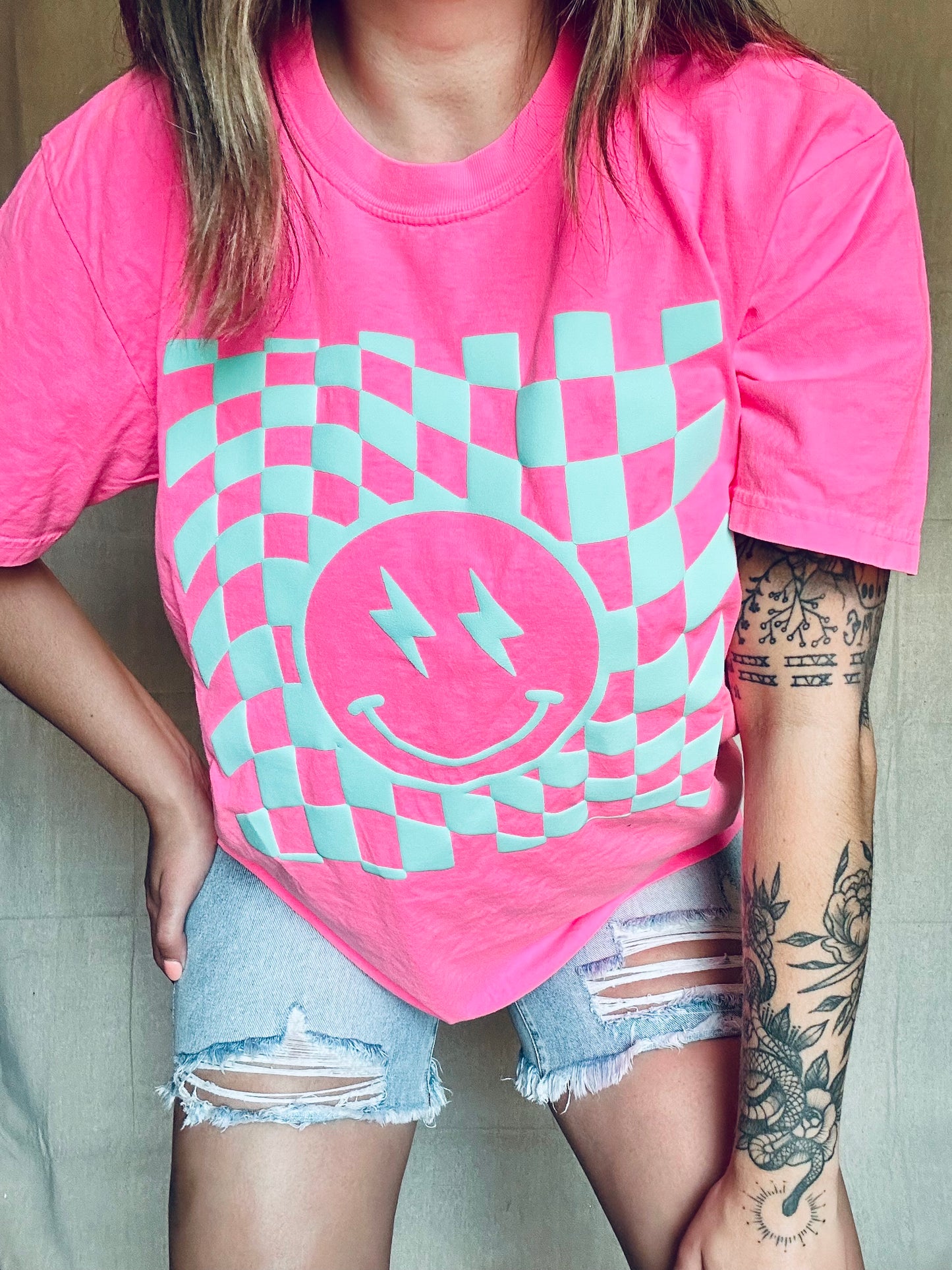 the RETRO SMILEY tee